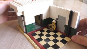 Lego Самоделка - Советский подъезд с лифтом