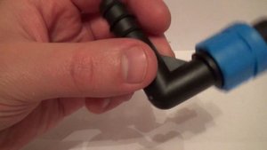 Коннектор угловой, 16мм х капельная лента (BE0117)