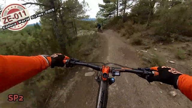 ZONA ZERO: adrénaline au rendez-vous pour cette sortie VTT sur les traces de l'Enduro World Séries смотреть онлайн