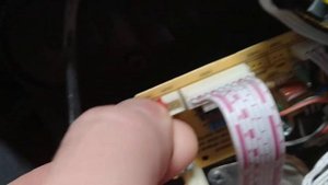 Обслуживание ультразвукового увлажнителя воздуха.
