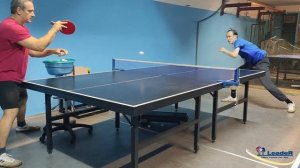 Иван. Топспин справа по блоку