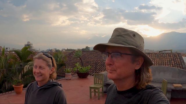 Cycle Touring Guatemala | Tough Climbs, Amazing Volcanos, Beautiful Lake Atitlan Alaska to Argentin смотреть онлайн