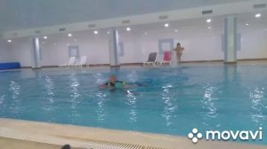 Первая тренировка в бассейне с тренером, 10 лет
