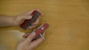 Victorinox New 2017 WorkChamp с лайнерным замком обзор и сравнение со старой моделью.