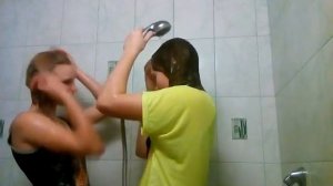 Вызов принят!!! Помыться в одежде)))