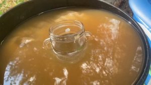 Ланолино-жиропотовая ванна для очищения овечьей шерсти.