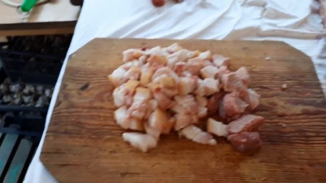 //Забой свиньи с утрра по раньше,таранчюк,сало,мясо,свежина// смотреть онлайн