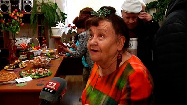 Ярко и с фантазией: биробиджанцы старшего поколения удивили на посвященной осени выставке смотреть онлайн