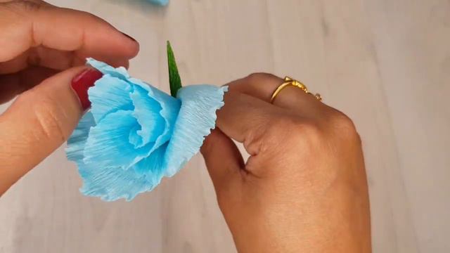 How to make paper flowers easy/ crepe paper flower making tutorial