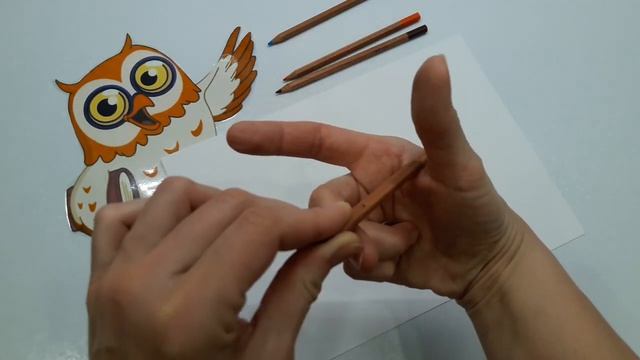 Учимся правильно держать ручку. Отрабатываем навык. смотреть онлайн