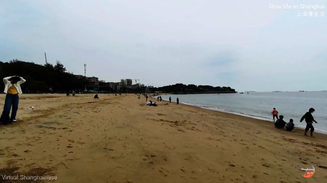 厦门大学白城沙滩：探索厦门湾最迷人的海滩景观。Xiamen University Baicheng Beach Explore the most stunning beach scene