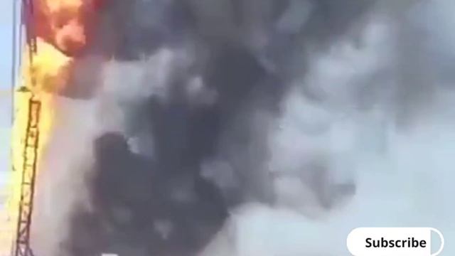 Сообщается о пожаре на Ватьеганском нефтяном месторождении в ХМАО, где оперирует компания «Лукойл». смотреть онлайн