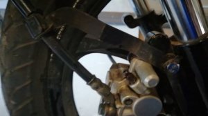 Прокачка дисковых тормозов на мотоцикле