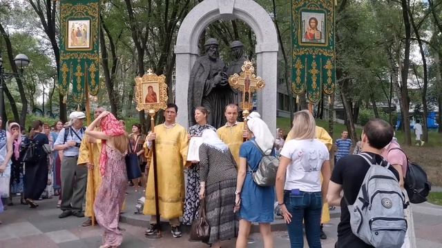 Крестный ход 8 июня 2019 г. Хабаровск День семьи, любви и верности смотреть онлайн