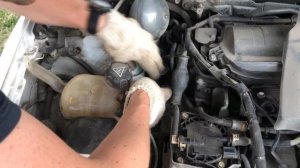 ЗАМЕНА ОПОРЫ ДВИГАТЕЛЯ СИТРОЕН С5Х7 СВОИМИ РУКАМИ#citroen #citroenc5