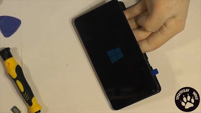 Lumia 640 разборка и замена дисплейного модуля смотреть онлайн