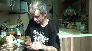 обжор мукбанг картошка ворёная молодая огурец и чайный гриб