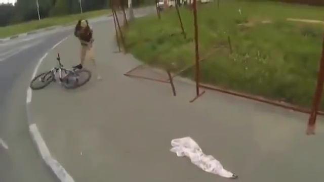 Потеряла юбку