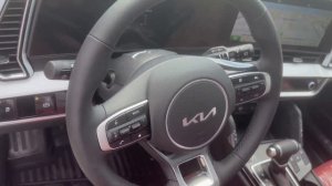 Короткий обзор Kia Sportage 2023 года, 2.0 комплектация Style