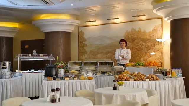 Завтраки в отеле РАССТАЛ Челны смотреть онлайн