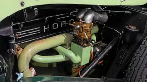 Лицо эпохи Нorch 853