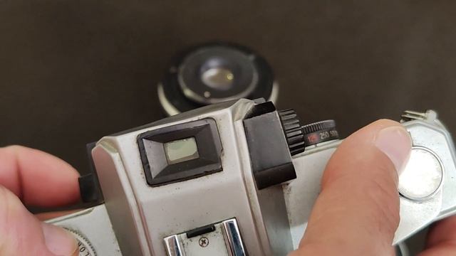 RICOH TLS 401, EXAKTAR 35mm 1:2.8
