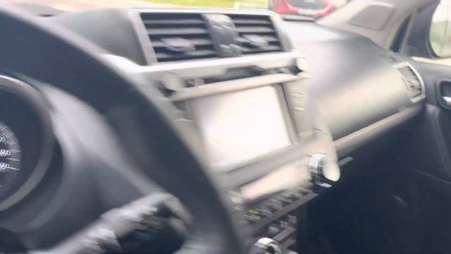 Тойота Ленд Крузер Прадо смотреть онлайн