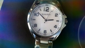 Замена стекла в кварцевых часах)