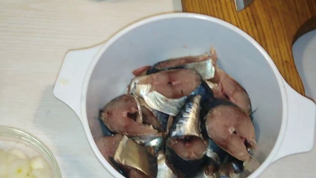 МАРИНОВАННАЯ СКУМБРИЯ С МАЙОНЕЗОМ. Нежнее рыбки я не ела! Очень вкусно!!!!