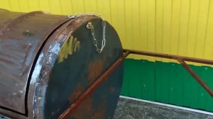 Мангал из бочки часть 4. Сделали ручку. Очистили бочку. Обточили углы .Помыли