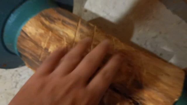 Гантели из дерева для дачи своими руками