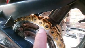 Suzuki Hayabusa GSX-1300R D.I.D motorcycle chain install, rivet type link.