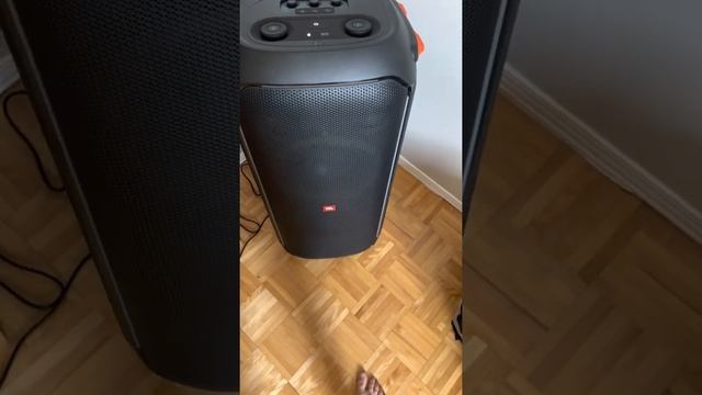 La présentation de la JBL Partybox 710 смотреть онлайн