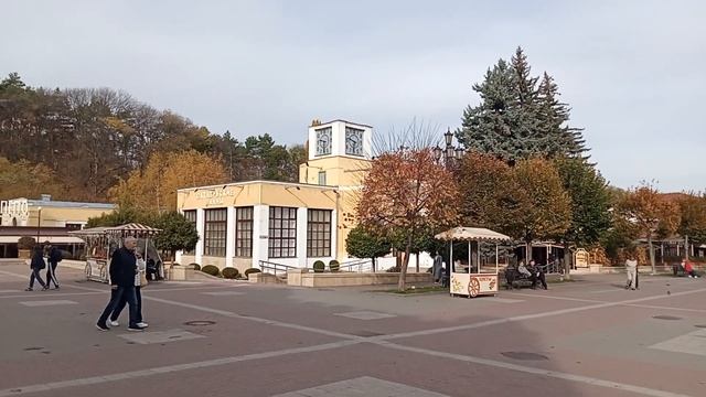 КАВКАЗСКИЕ МИНЕРАЛЬНЫЕ ВОДЫ КИСЛОВОДСК ДОСТОПРИМЕЧАТЕЛЬНОСТИ #часть1 #VLOG #Кисловодск #КМВ #курорт смотреть онлайн