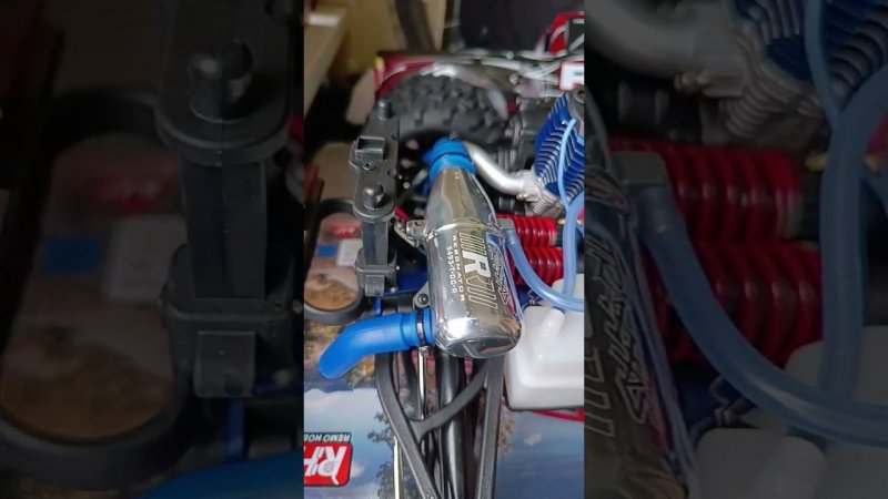 Traxxas Revo 3.3. Падарок от любимой семьи на юбилей.