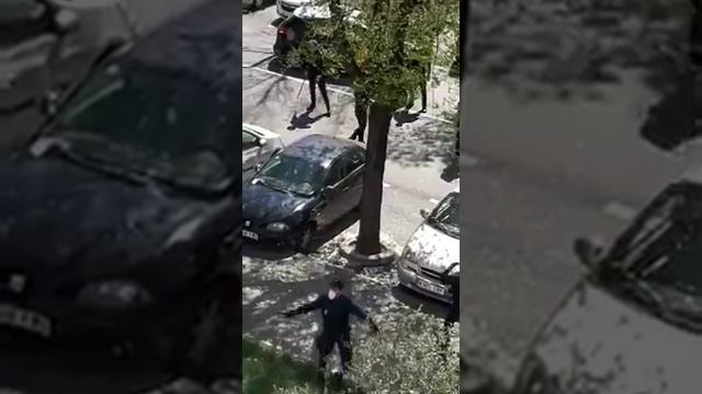 Жестокое Задержание Полиция Испании Мадрид смотреть онлайн