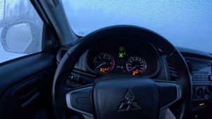 Mitsubishi L200 замерзла