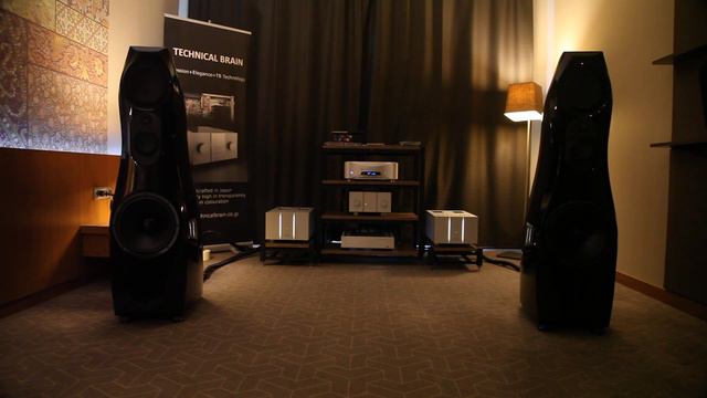 Versus 911 audio @ Technical Brain TBP-Zero EX @ ESOTERIC Grandioso @ MHES 2018 смотреть онлайн