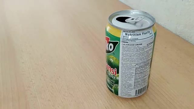 Calamondin / Calamansi juice drink (Citrus macrocarpa) смотреть онлайн