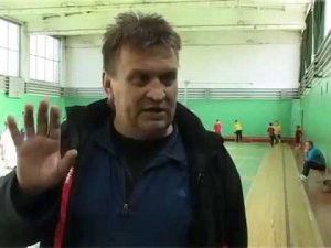 Откровения детского футбольного тренера из Новоуральска."Футбол родился в Англии, а умер на Урале"