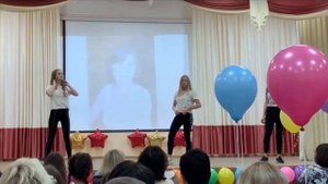 Современный флешмоб учениц 9 класса