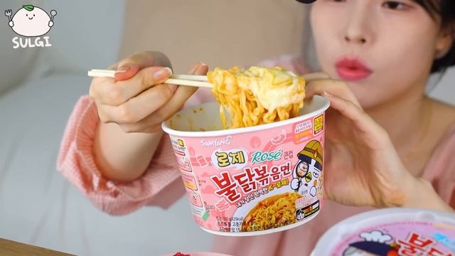 ASMR MUKBANG| 편의점 직접 만든 불닭 떡볶이 치킨 김밥 디저트 먹방 & 레시피 FRIED CHICKEN AND Tteokbokki EATING смотреть онлайн