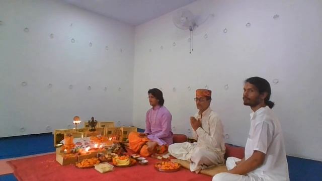 Наваграха Пужа с акцентом на Сурью (Солнце) и Кали Пуджа после Солнечного затмения смотреть онлайн