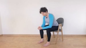 Упражнения для шеи сидя на стуле.  Урок 1