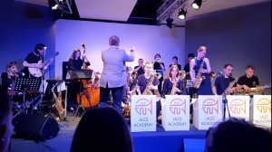 На концерте Биг-Бэнда АКАДЕМИИ ДЖАЗА... (1)