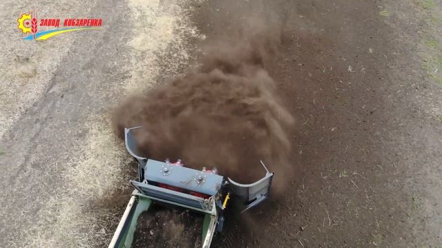 Розкидач органічних добрив РОД-12. Відео випробувань з Заводу Кобзаренка смотреть онлайн