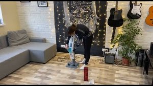 Честный обзор вертикального моющего пылесоса Kitfort 535-2