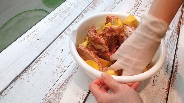 Ребрышки с картошкой запеченные в рукаве/В духовке/Как приготовить вкусные ребрышки в духовке/Рецеп