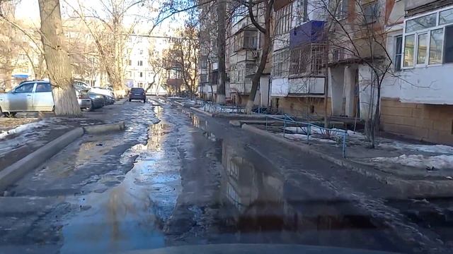 Дворы на Жданова Гагарина Сейтик. Уральск март 2023