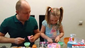 Кукла лол. Настя и папа распаковывают куклу ЛОЛ